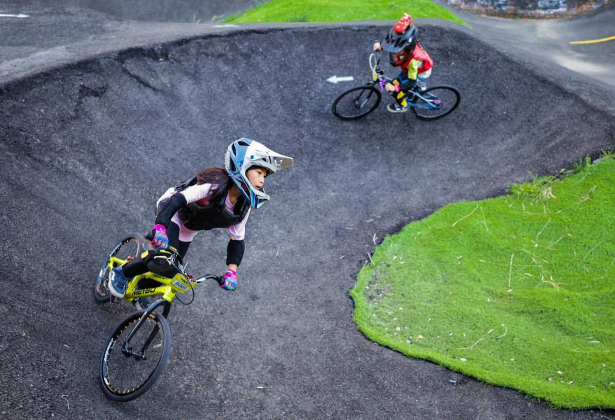呼和浩特：泵道骑行乐趣多