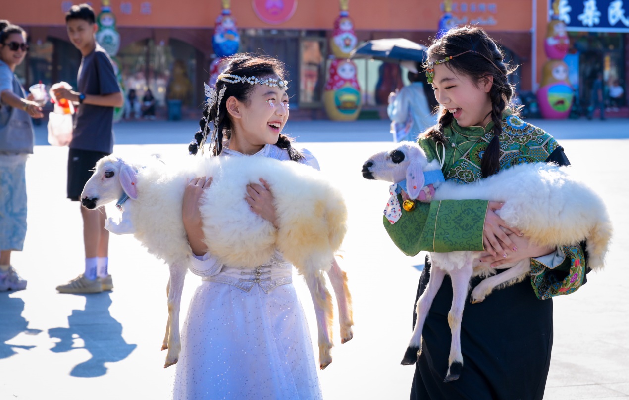 呼和浩特“夏日经济”热力足