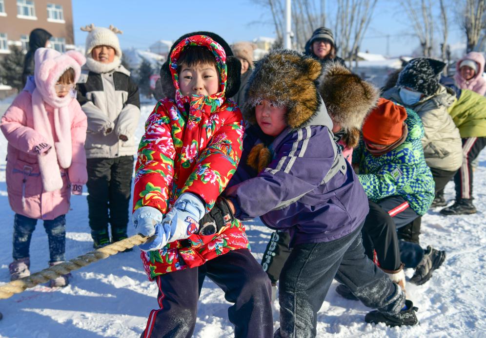 呼伦贝尔开启“雪假”：青少年赴冰雪之约