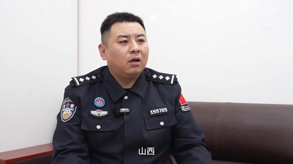 青春在黑鹰山闪光