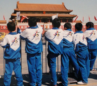 图说中国校服的百年变迁史