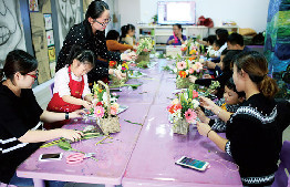 鄂爾多斯市著力加強青少年素質教育 有力促進青少年全面均衡發展