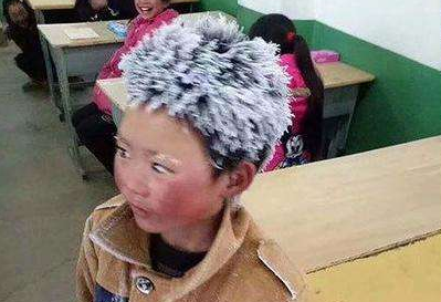 "冰花男孩"的坚强与绽放
