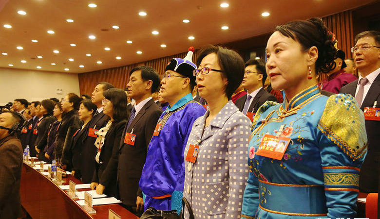 內蒙古政協十二屆一次會議開幕