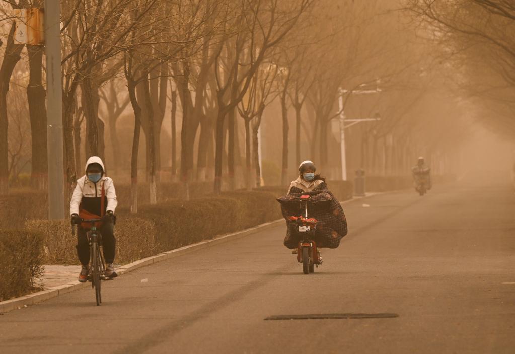 北方多地出現沙塵天氣