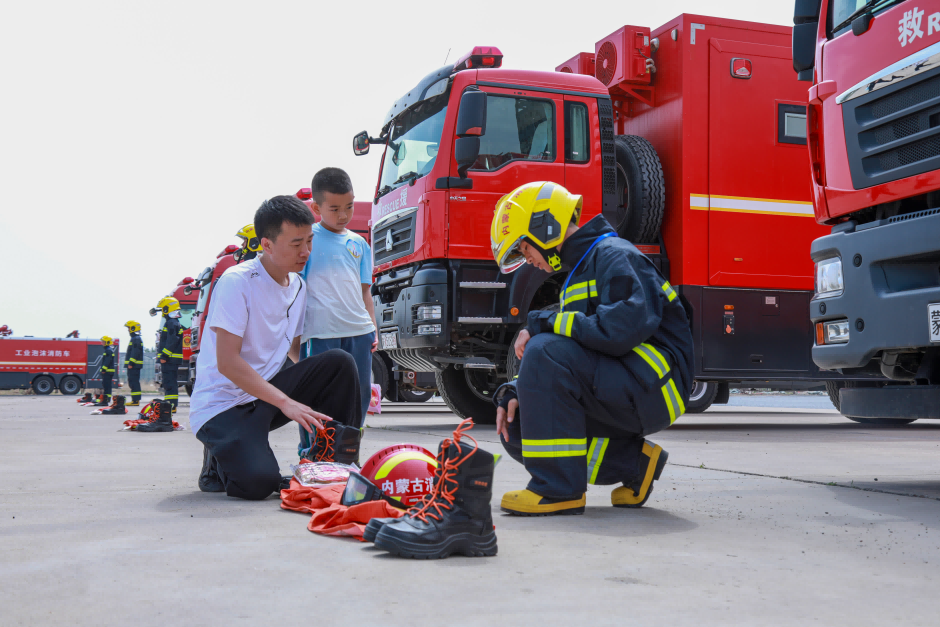 內蒙古自治區消防救援總隊舉辦“童心向黨·快樂成長”主題親子運動會